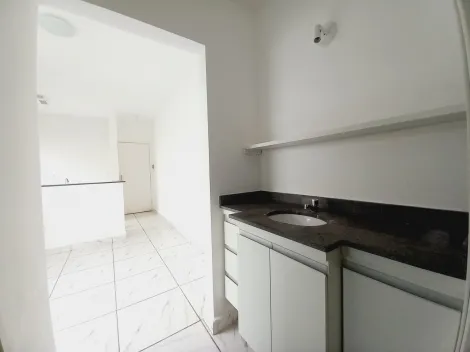 Alugar Apartamento / Padrão em Ribeirão Preto R$ 1.100,00 - Foto 9