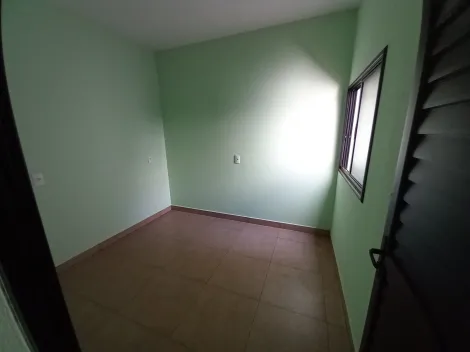 Alugar Casa / Padrão em Ribeirão Preto R$ 1.150,00 - Foto 3