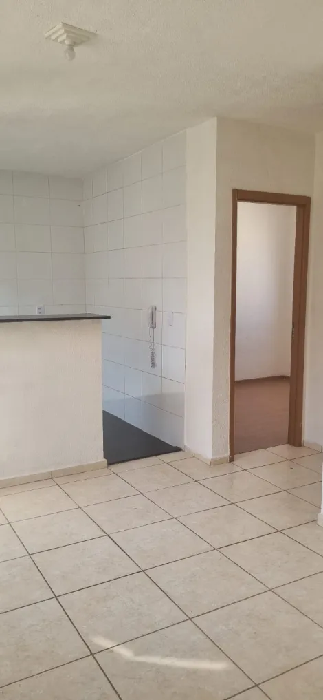 Alugar Apartamento / Padrão em Ribeirão Preto R$ 970,00 - Foto 2