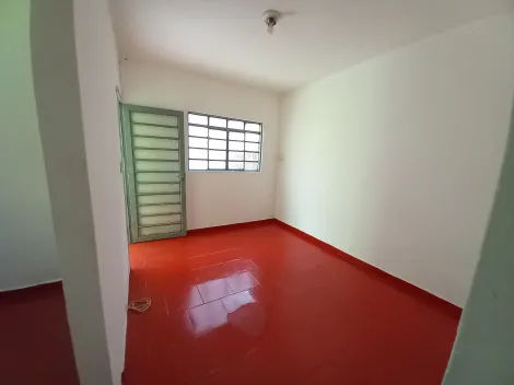 Alugar Casa / Padrão em Ribeirão Preto R$ 700,00 - Foto 2