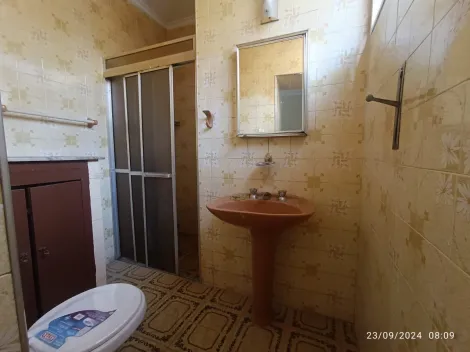 Alugar Casa / Padrão em Ribeirão Preto R$ 2.200,00 - Foto 12