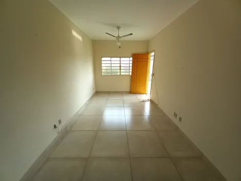 Casa / Padrão em Ribeirão Preto Alugar por R$1.200,00