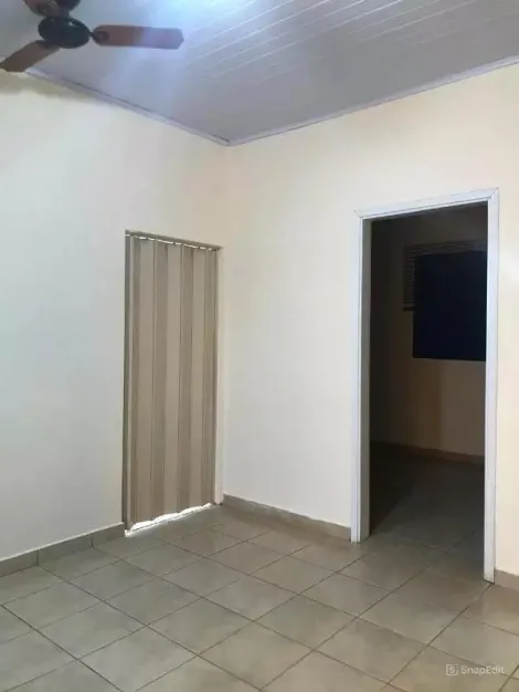 Alugar Casa / Padrão em Ribeirão Preto R$ 2.400,00 - Foto 3