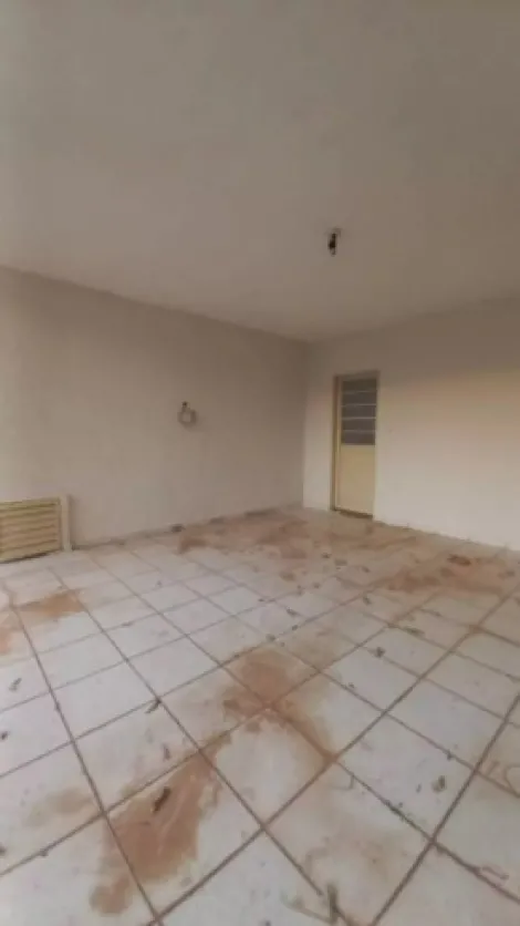 Alugar Casa / Padrão em Ribeirão Preto R$ 2.500,00 - Foto 2