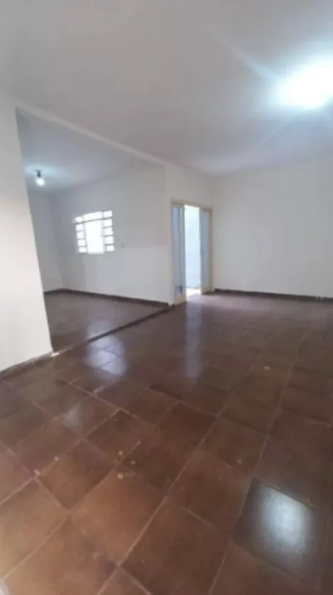 Alugar Casa / Padrão em Ribeirão Preto R$ 2.500,00 - Foto 3