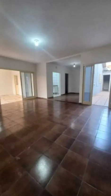 Alugar Casa / Padrão em Ribeirão Preto R$ 2.500,00 - Foto 4