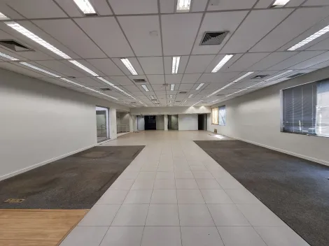 Alugar Comercial padrão / Salão em Ribeirão Preto R$ 15.000,00 - Foto 2