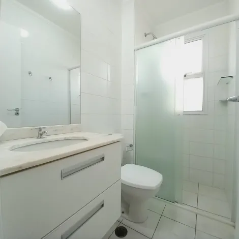 Alugar Apartamento / Padrão em Ribeirão Preto R$ 1.800,00 - Foto 18