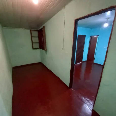 Alugar Casa / Padrão em Ribeirão Preto R$ 550,00 - Foto 6