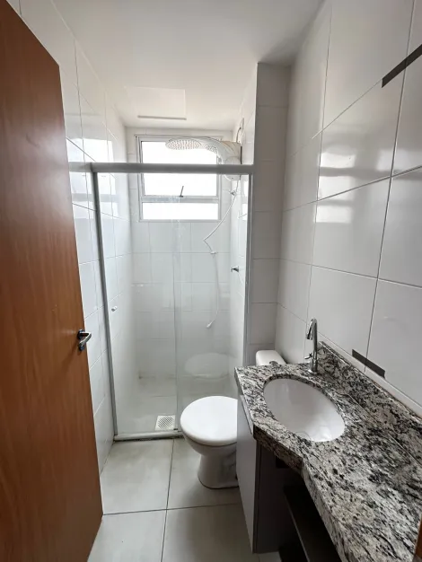 Alugar Apartamento / Padrão em Ribeirão Preto R$ 1.100,00 - Foto 9