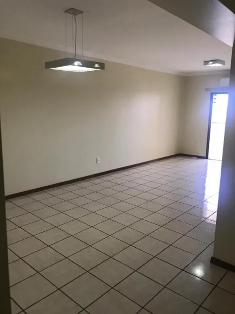 Alugar Apartamento / Padrão em Ribeirão Preto R$ 1.700,00 - Foto 3