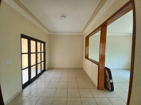 Alugar Casa / Padrão em Ribeirão Preto R$ 2.500,00 - Foto 3