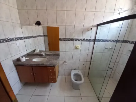 Alugar Casa / Padrão em Ribeirão Preto R$ 2.500,00 - Foto 13