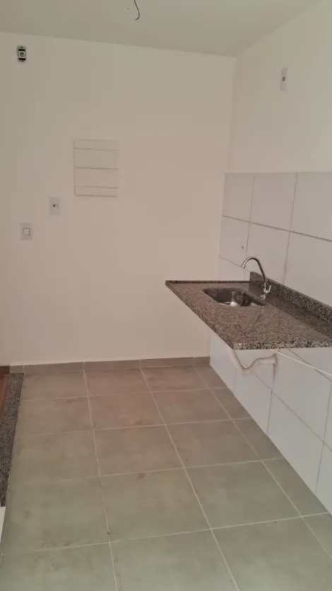 Alugar Apartamento / Padrão em Ribeirão Preto R$ 1.000,00 - Foto 9