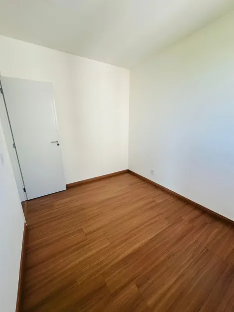 Alugar Apartamento / Padrão em Ribeirão Preto R$ 1.600,00 - Foto 12