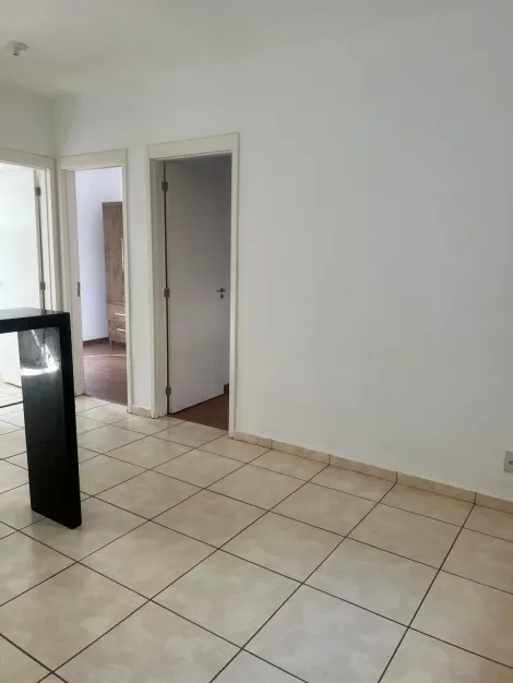 Alugar Apartamento / Padrão em Ribeirão Preto R$ 850,00 - Foto 2