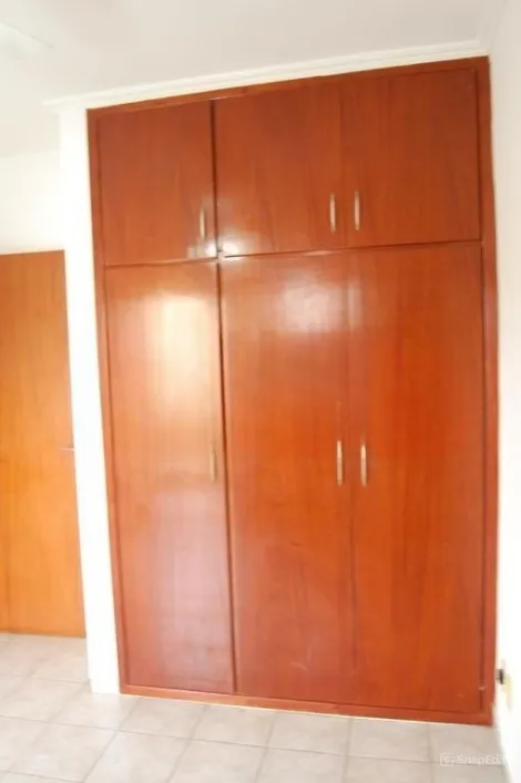 Alugar Apartamento / Padrão em Ribeirão Preto R$ 1.700,00 - Foto 7