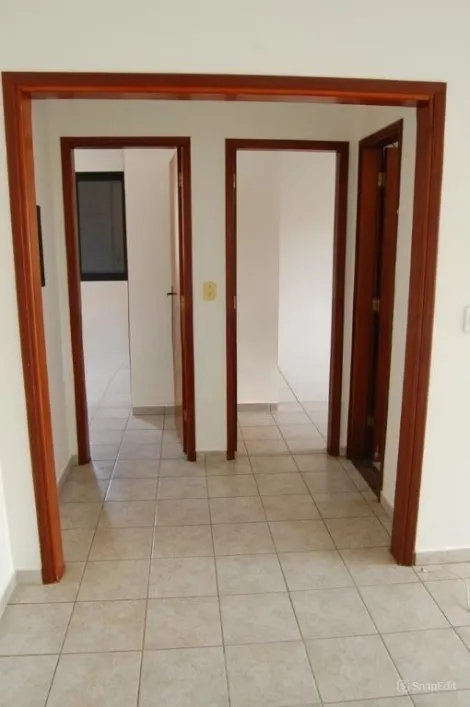 Alugar Apartamento / Padrão em Ribeirão Preto R$ 1.700,00 - Foto 3