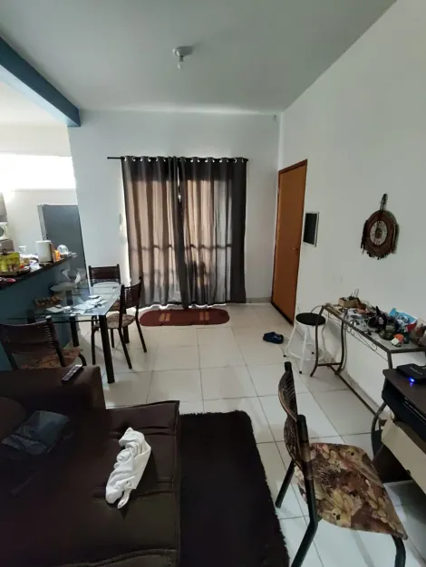 Apartamento / Padrão em Sertãozinho 