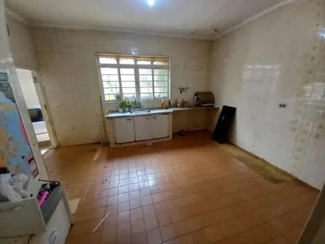 Alugar Casa / Padrão em Ribeirão Preto R$ 2.500,00 - Foto 3