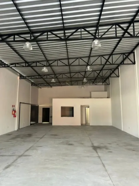 Comercial padrão / Galpão - Armazém em Ribeirão Preto 