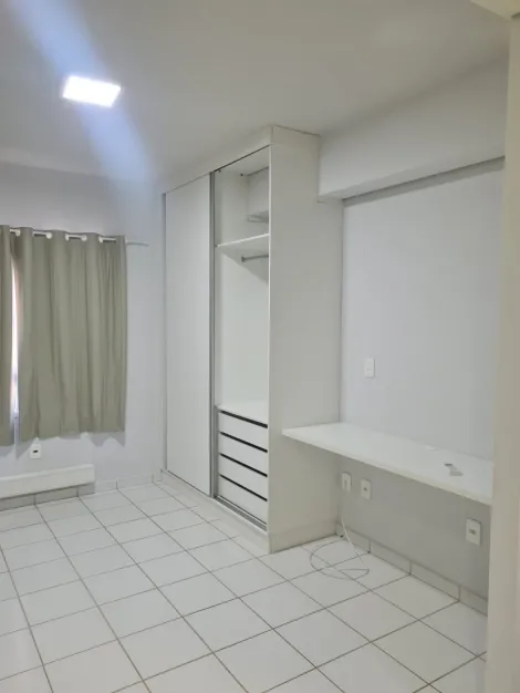 Alugar Apartamento / Flat em Ribeirão Preto R$ 1.200,00 - Foto 2