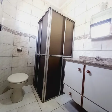 Alugar Apartamento / Padrão em Ribeirão Preto R$ 1.700,00 - Foto 11