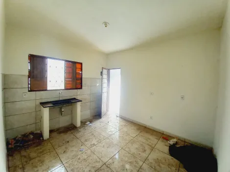 Alugar Casa / Padrão em Ribeirão Preto R$ 550,00 - Foto 2