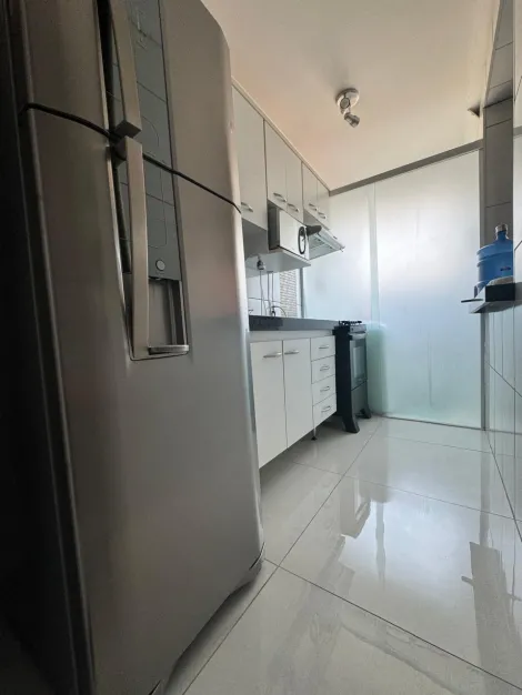 Comprar Apartamento / Padrão em São José do Rio Preto R$ 200.000,00 - Foto 4