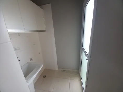 Alugar Apartamento / Padrão em Ribeirão Preto R$ 1.700,00 - Foto 4