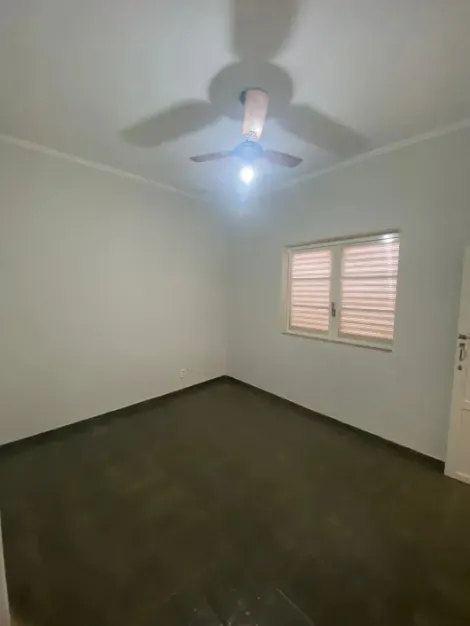 Alugar Casa / Padrão em Ribeirão Preto R$ 2.800,00 - Foto 3