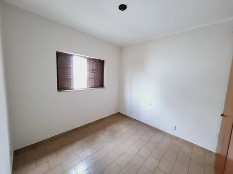 Alugar Casa / Padrão em Ribeirão Preto R$ 1.400,00 - Foto 18