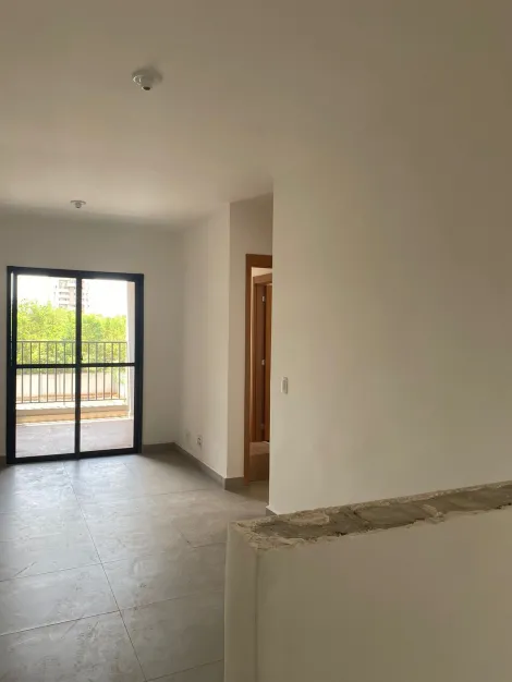 Apartamento / Padrão em Ribeirão Preto Alugar por R$2.300,00