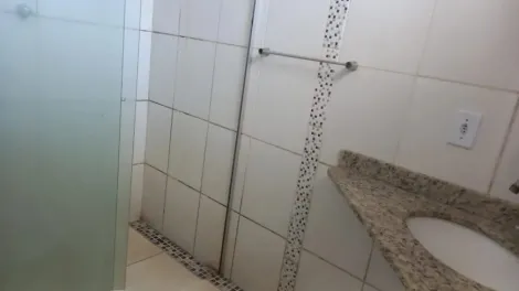 Alugar Casa / Padrão em Ribeirão Preto R$ 1.600,00 - Foto 11