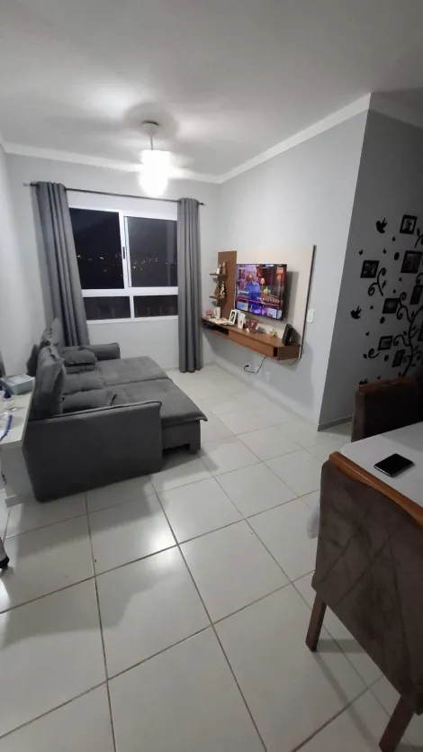 Apartamento / Padrão em Ribeirão Preto Alugar por R$1.000,00