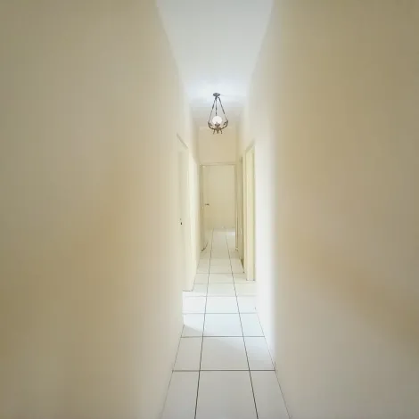 Alugar Casa / Padrão em Ribeirão Preto R$ 2.500,00 - Foto 4