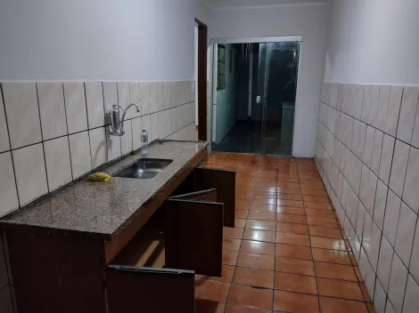 Alugar Casa / Padrão em Ribeirão Preto R$ 1.100,00 - Foto 6