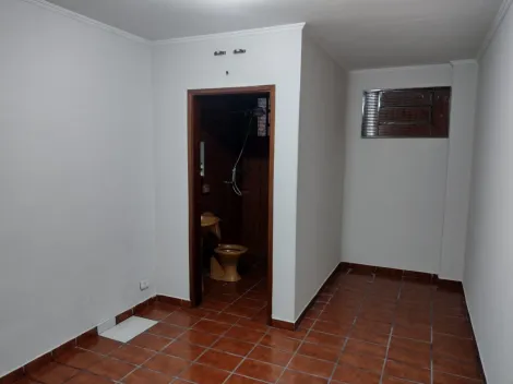 Alugar Casa / Padrão em Ribeirão Preto R$ 1.100,00 - Foto 17