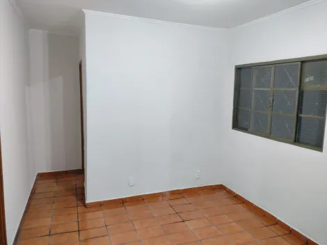 Alugar Casa / Padrão em Ribeirão Preto R$ 1.100,00 - Foto 15