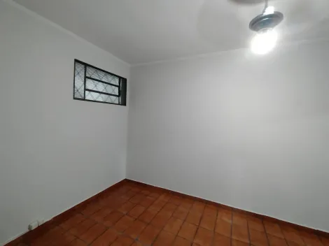 Alugar Casa / Padrão em Ribeirão Preto R$ 1.100,00 - Foto 4