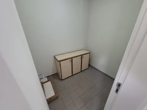 Alugar Apartamento / Padrão em Ribeirão Preto R$ 1.800,00 - Foto 7