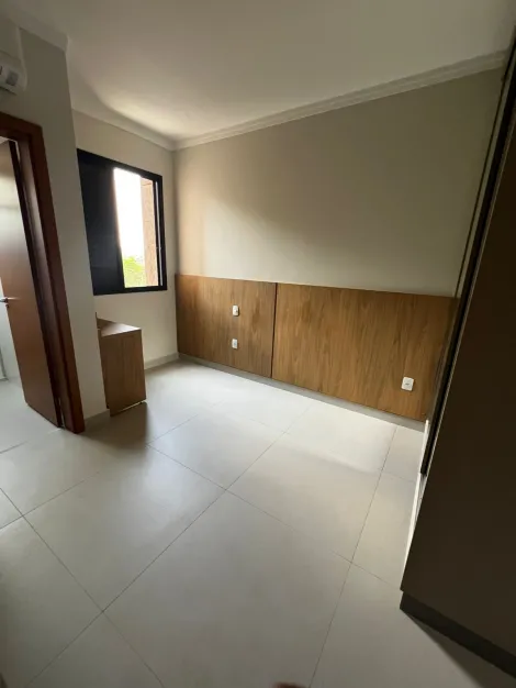 Apartamento / Padrão em Ribeirão Preto 