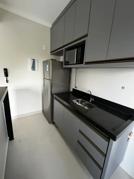 Alugar Apartamento / Padrão em Ribeirão Preto R$ 1.600,00 - Foto 5