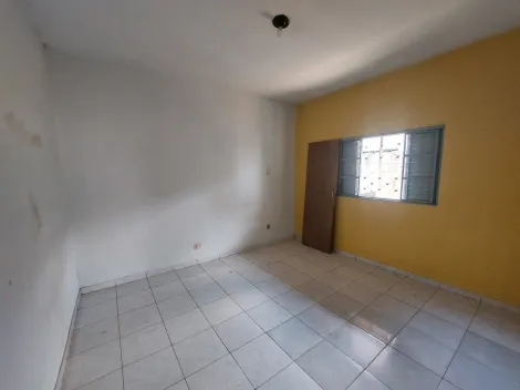 Alugar Casa / Padrão em Ribeirão Preto R$ 800,00 - Foto 6