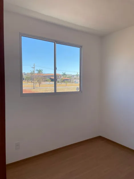 Alugar Apartamento / Padrão em Ribeirão Preto R$ 1.000,00 - Foto 2