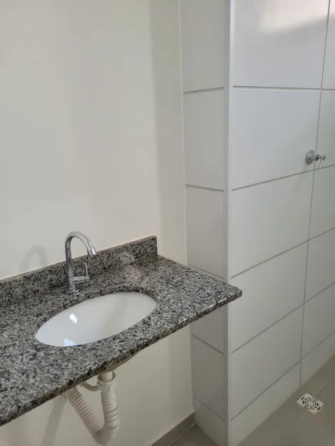 Alugar Apartamento / Padrão em Ribeirão Preto R$ 1.100,00 - Foto 10