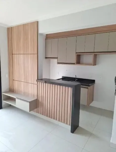 Apartamento / Padrão em Ribeirão Preto Alugar por R$1.760,00