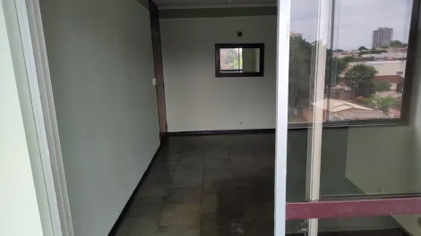 Alugar Apartamento / Padrão em Ribeirão Preto R$ 1.200,00 - Foto 5