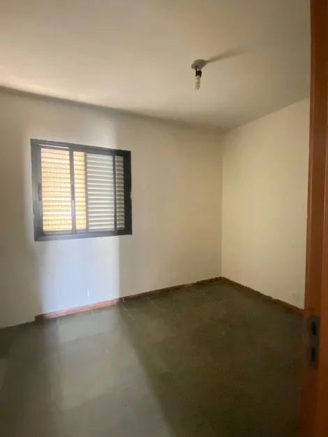 Comprar Apartamento / Padrão em Ribeirão Preto R$ 300.000,00 - Foto 4