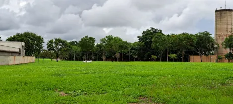 Terreno / Condomínio em Cravinhos Alugar por R$0,00